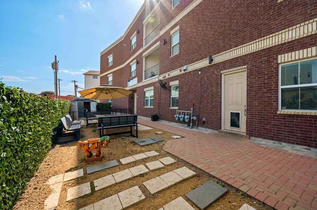 251 S Mill Street 380