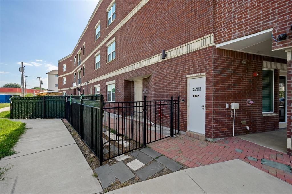 251 S Mill Street 380