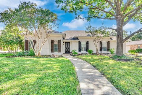 Photo of 120 Timber Ridge Drive, Murphy, TX 75094 (MLS # 21096781) Photo of 120 Timber Ridge Drive, Murphy, TX 75094 (MLS # 21096781)