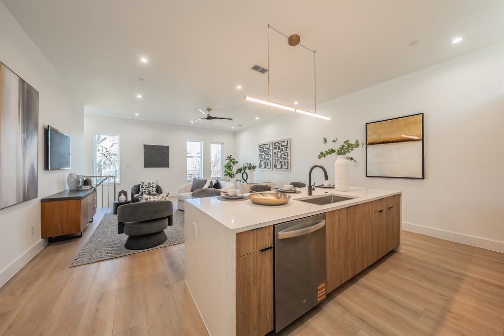 East Columbia Place - Residential