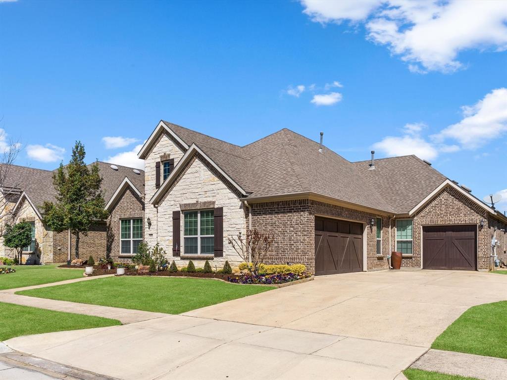 8025 Shadow Wood Drive