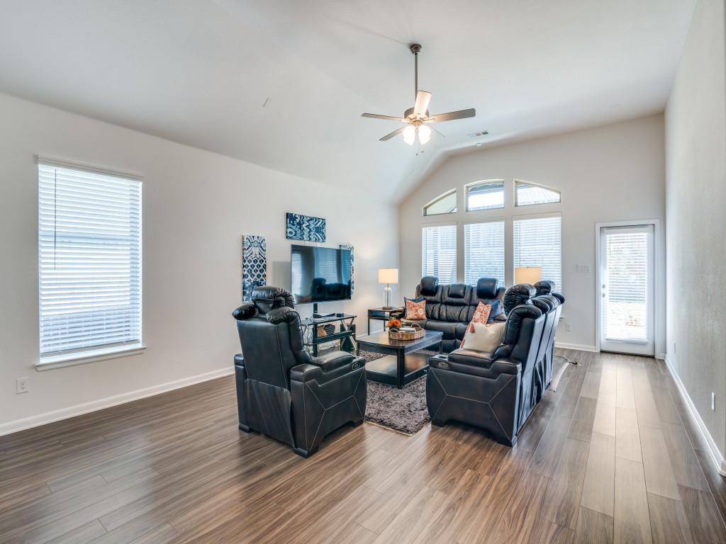 1523 Green Meadows Way
