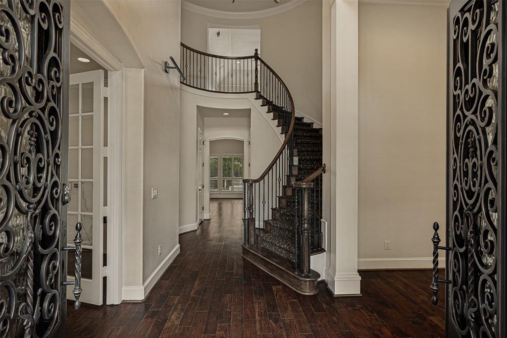 1641 Crockett Drive
