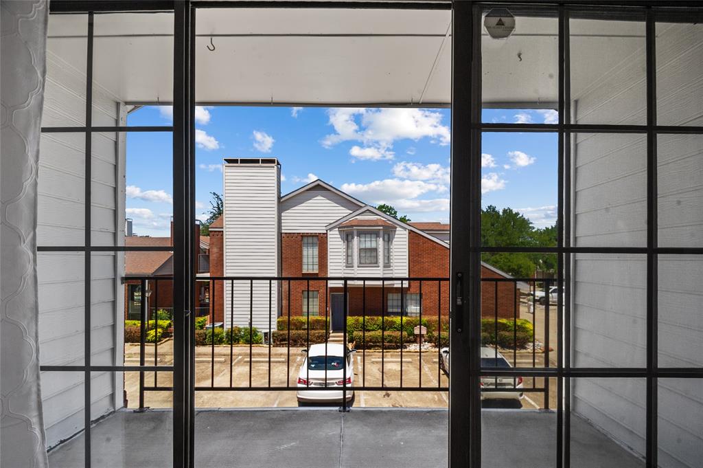 Boardwalk On The Pkwy Condos - Residential