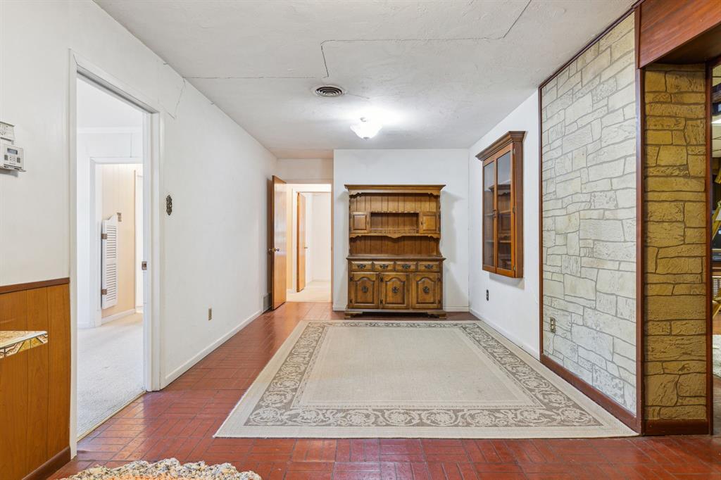 Freeway Park 01 - Residential