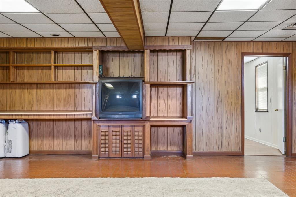 Freeway Park 01 - Residential