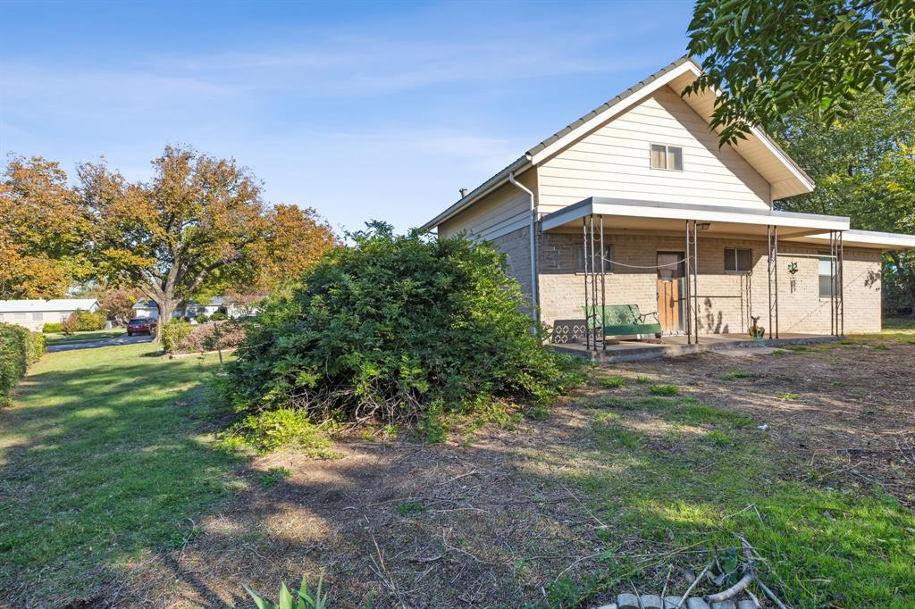 Freeway Park 01 - Residential