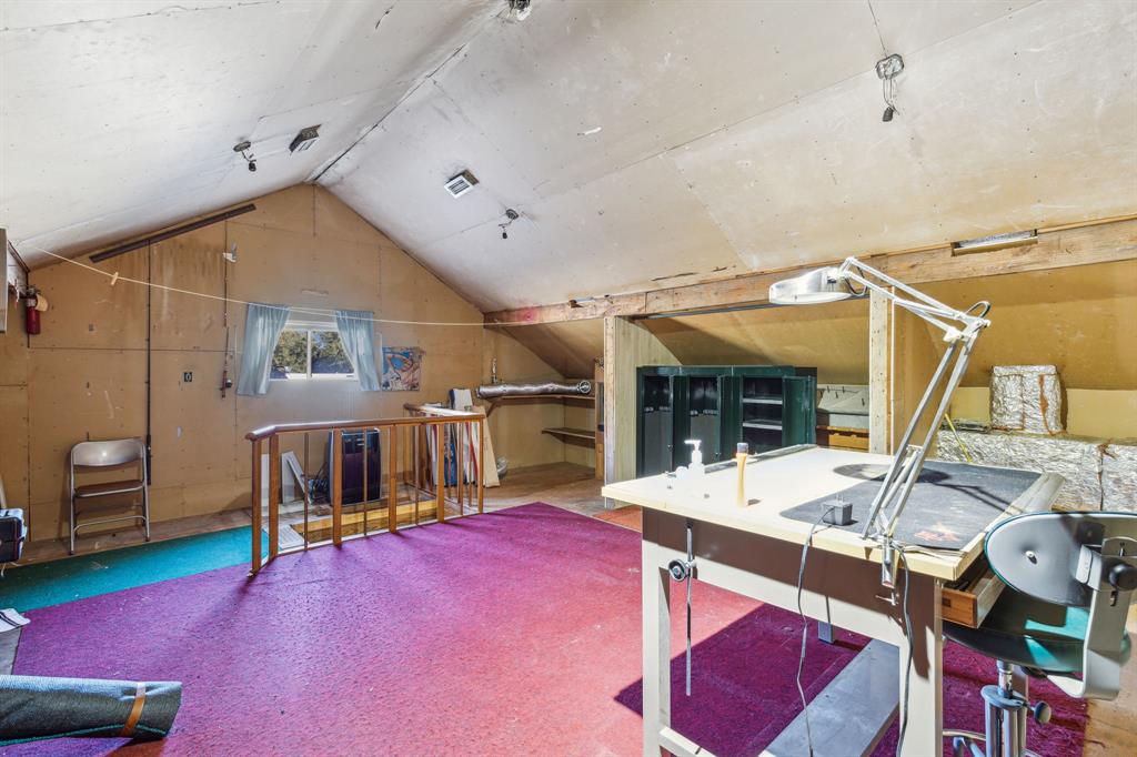 Freeway Park 01 - Residential