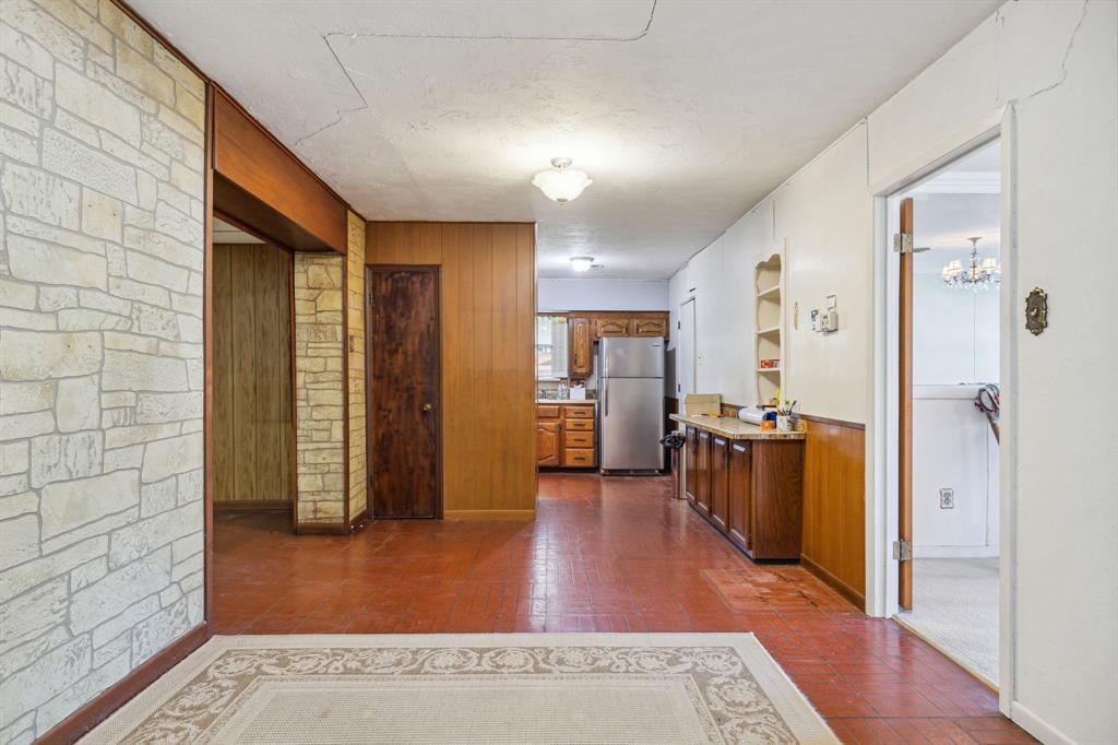 Freeway Park 01 - Residential