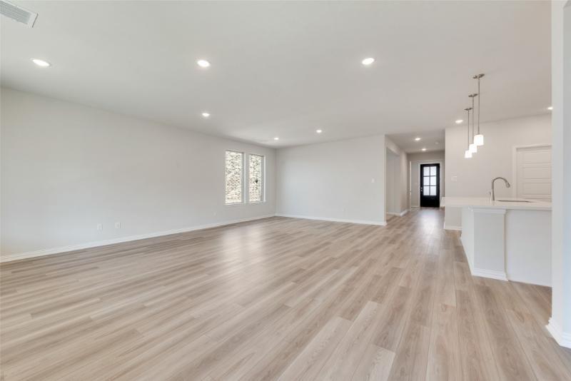4112 Tarlton Road