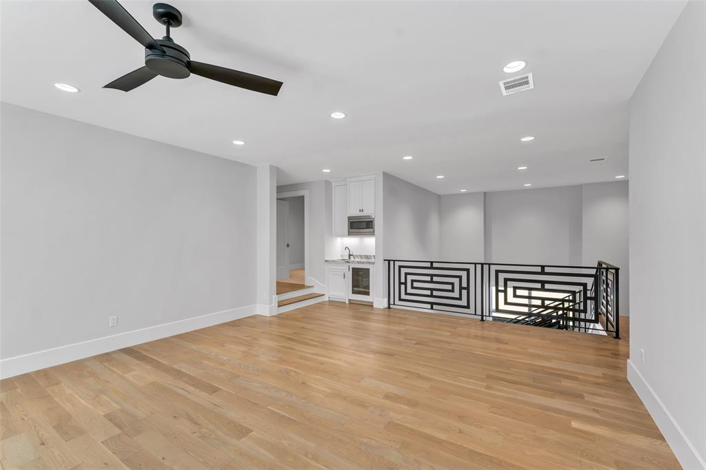 The Lawn at Glen Abbey - Residential