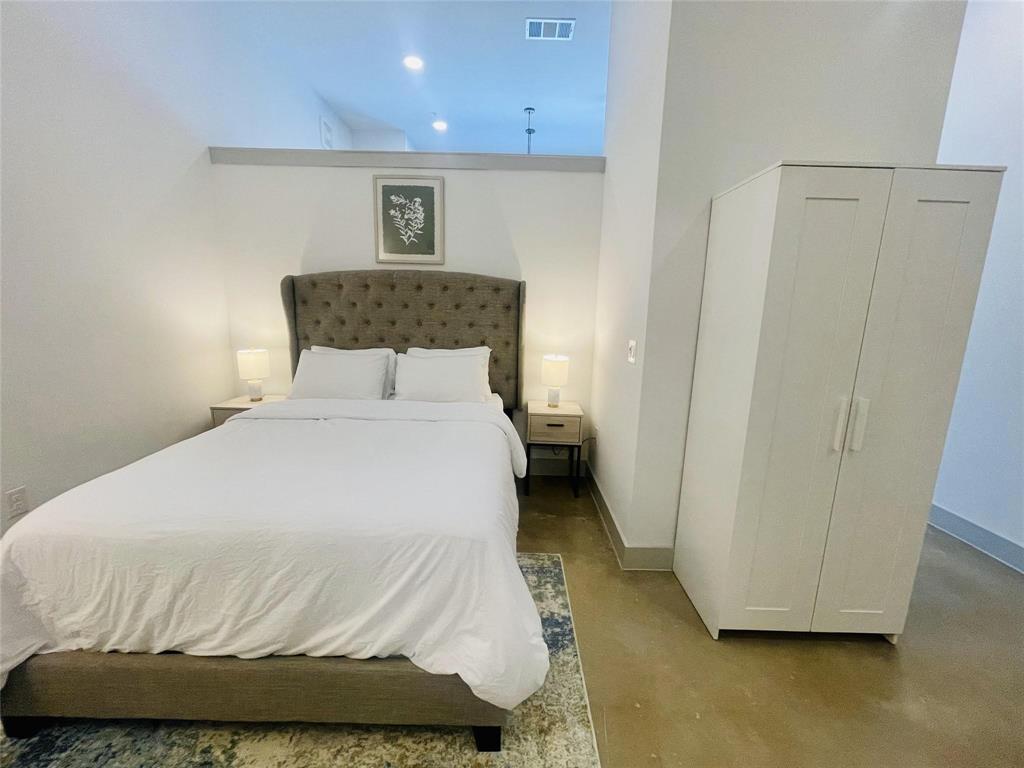 U R C Add - Residential Lease