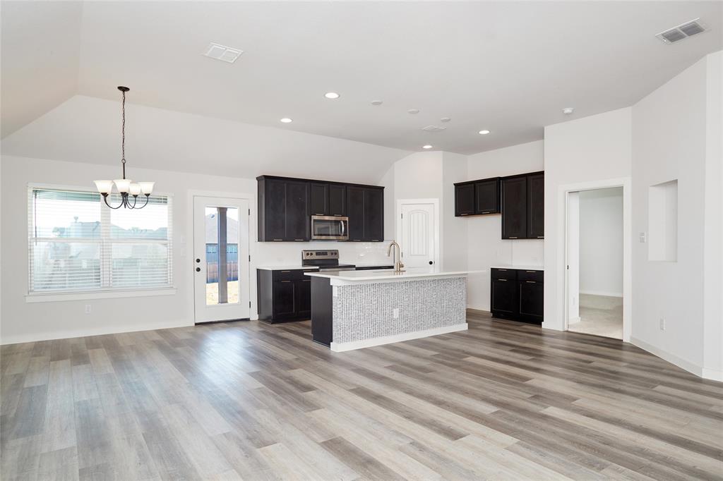 Mountain Vly Lake Ph 4 - Residential