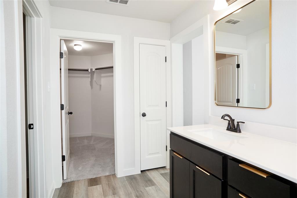 Mountain Vly Lake Ph 4 - Residential