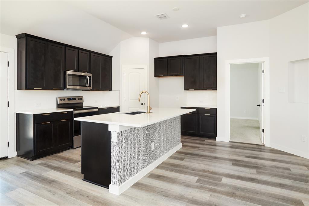 Mountain Vly Lake Ph 4 - Residential