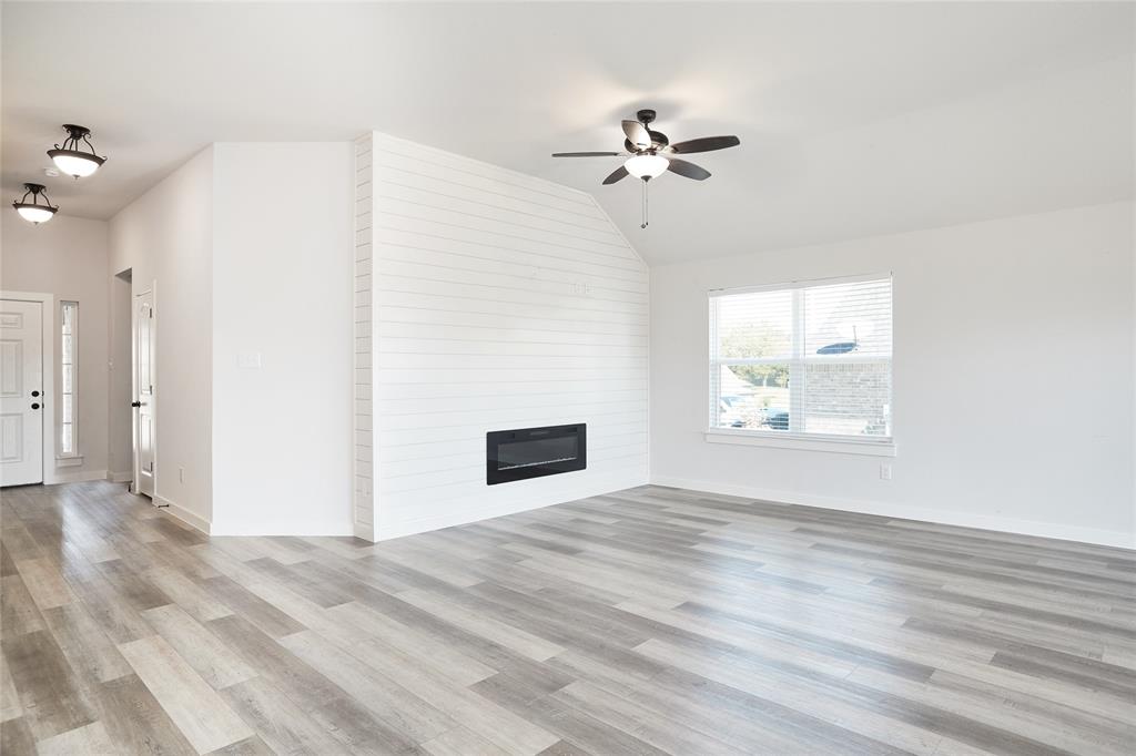 Mountain Vly Lake Ph 4 - Residential