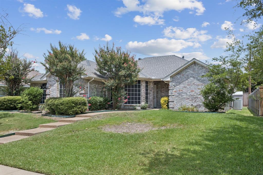 1004 Timberbend Trail