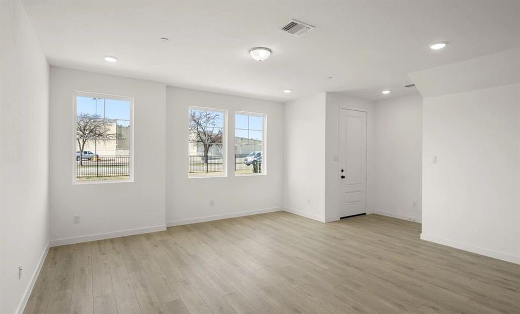 The Pointe at Capp Smith Lake - Residential