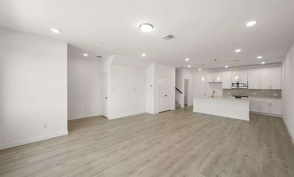 The Pointe at Capp Smith Lake - Residential