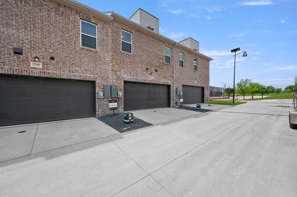 The Pointe at Capp Smith Lake - Residential