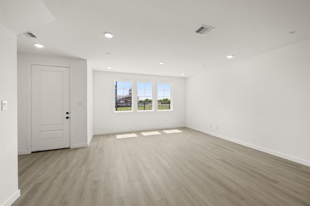 The Pointe at Capp Smith Lake - Residential