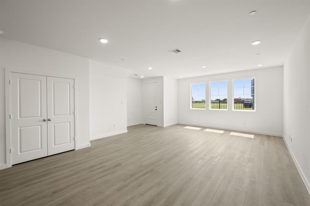 The Pointe at Capp Smith Lake - Residential