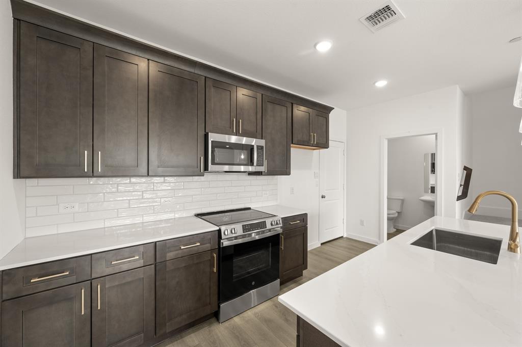 The Pointe at Capp Smith Lake - Residential