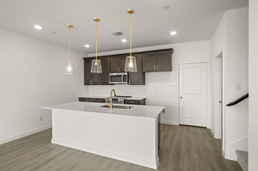 The Pointe at Capp Smith Lake - Residential