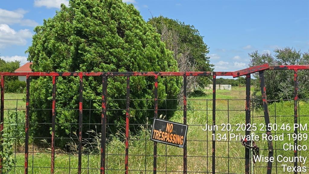 134 Private Road1989