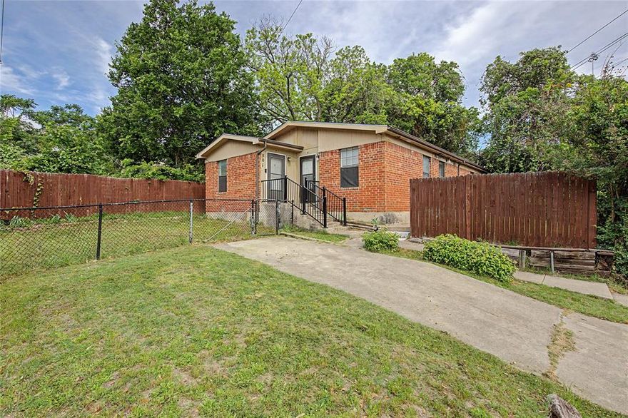 Walk to Fort Worth's River District!  Charming Brick Duplex located at the end of a Cul-de-Sac location near Fort Worth's River District! Full Duplex for Sale – Excellent Investment Opportunity! This duplex is strategically located near Downtown Fort Worth, offering proximity to key attractions and employment hubs. It’s an ideal choice for investors seeking solid rental income potential. Per Seller each unit has separate utilities. This quaint duplex is move-in ready and offers an excellent investment opportunity. Live in one side while renting out the other! Each unit features 2 bedrooms and 1 bathroom, along with a private yards. Additional highlights include: Assigned covered parking (1 space per unit) Separate storage buildings for each unit. Spacious driveway with plenty of extra parking. Mature trees and yards. Conveniently located within walking distance to schools and just minutes from restaurants, shopping, and Trinity Trails. Enjoy the best of Fort Worth’s River District while keeping affordability in mind!  Per Seller Unit B leased until May 31, 2027 & monthly rent is $1,225.