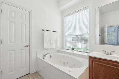 Tiny photo for 15773 Waterview Drive, Frisco, TX 75035 (MLS # 21100864)