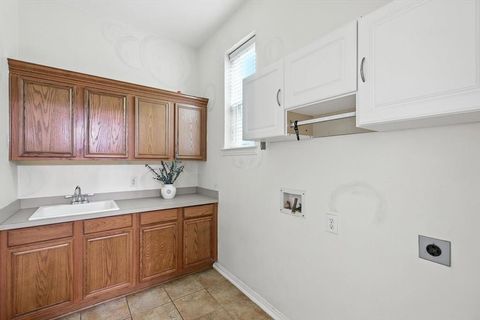 Tiny photo for 15773 Waterview Drive, Frisco, TX 75035 (MLS # 21100864)