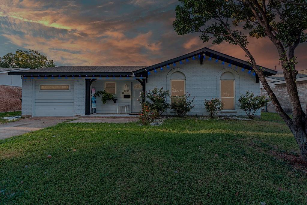 1209 Shorecrest Drive