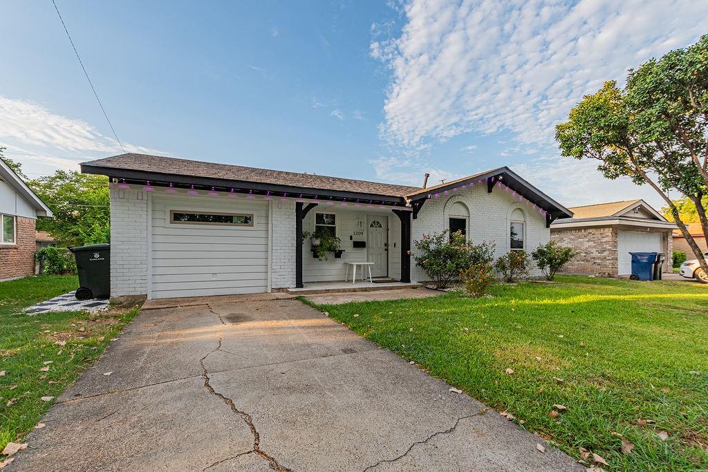1209 Shorecrest Drive
