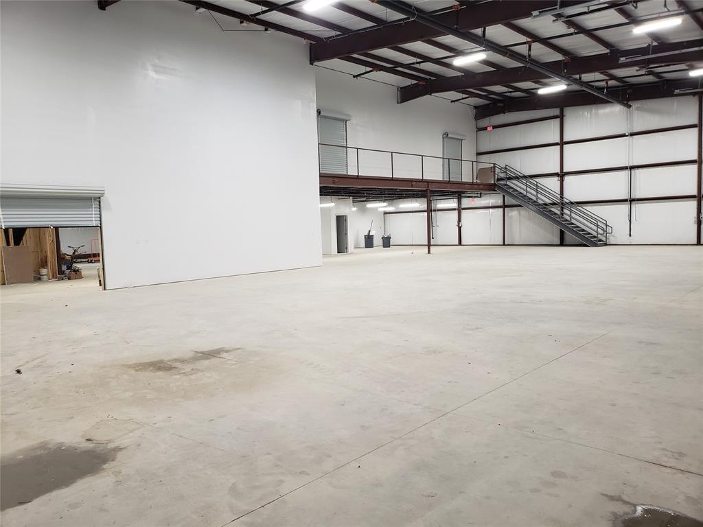 Stanford Sons Addition - Commercial Lease