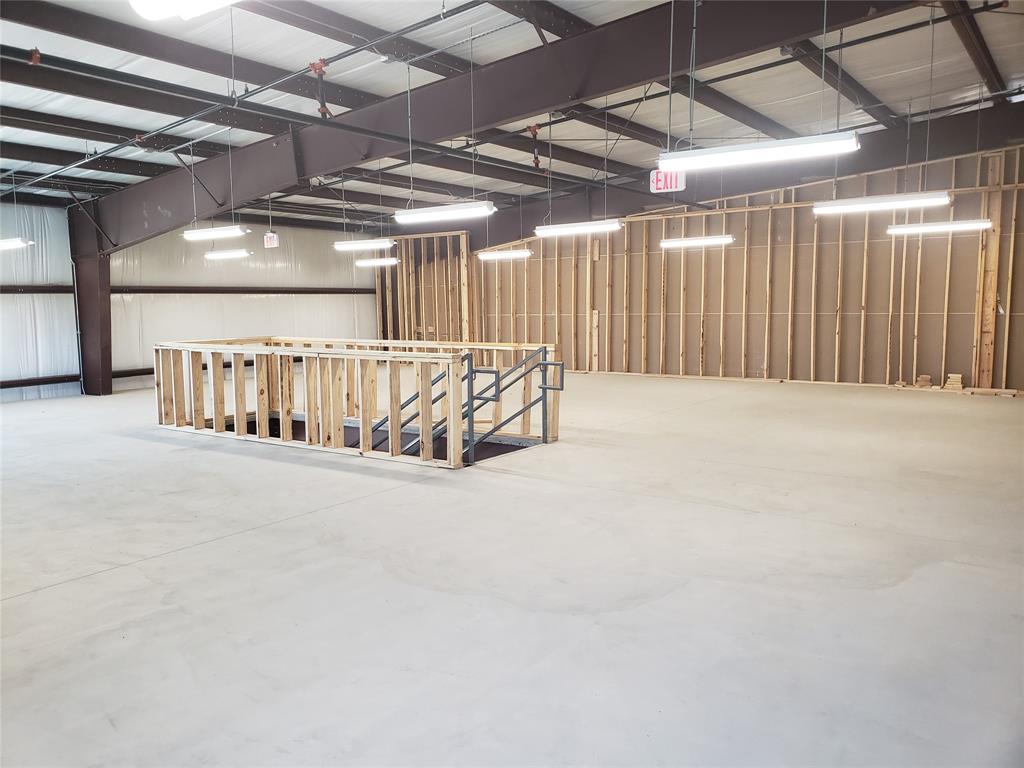 Stanford Sons Addition - Commercial Lease