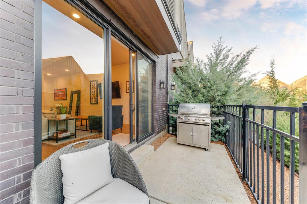 3912 Bowie Lane