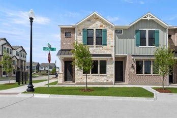 Townhouse at 847 Pedernales Drive