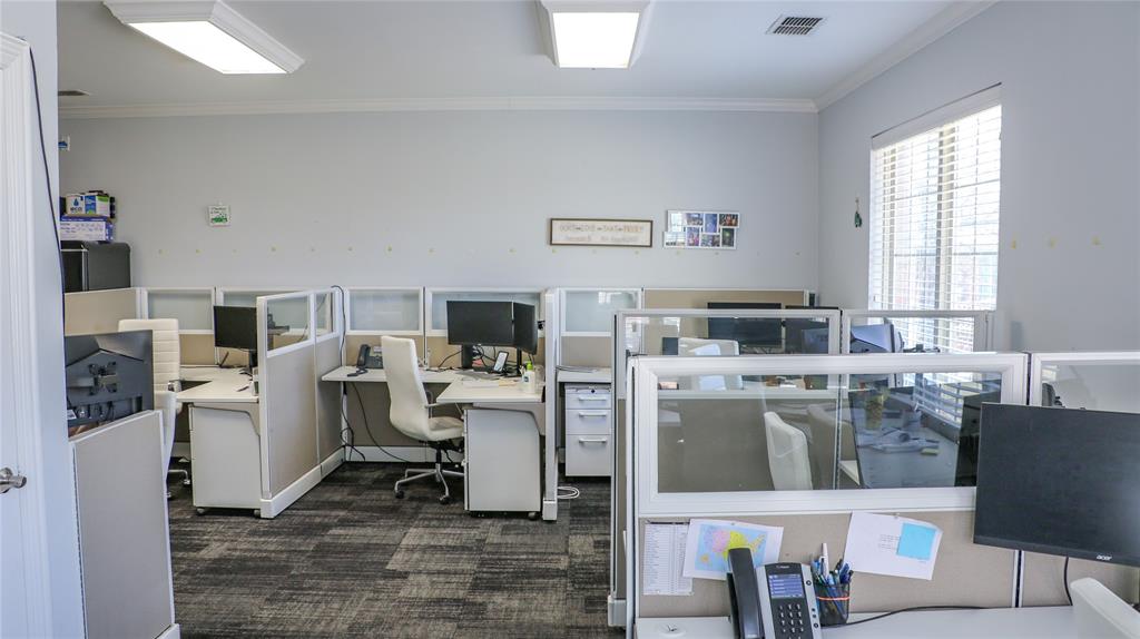 S10298 - Commercial Lease