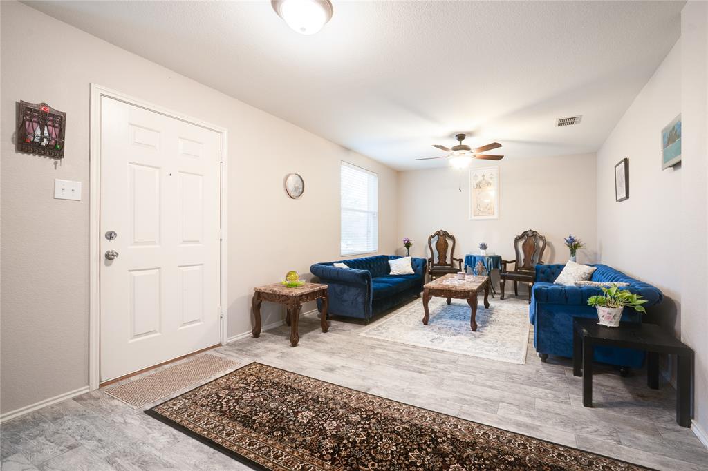 3004 Lake Vista Drive