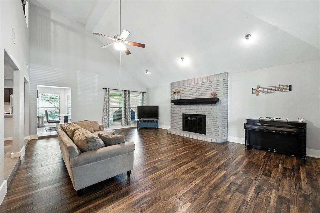 7324 Fuller Circle