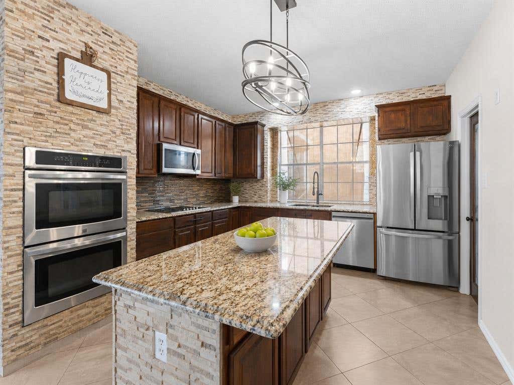 Photo of 2504 Hackberry Place, Plano, TX 75025 (MLS # 21349583)