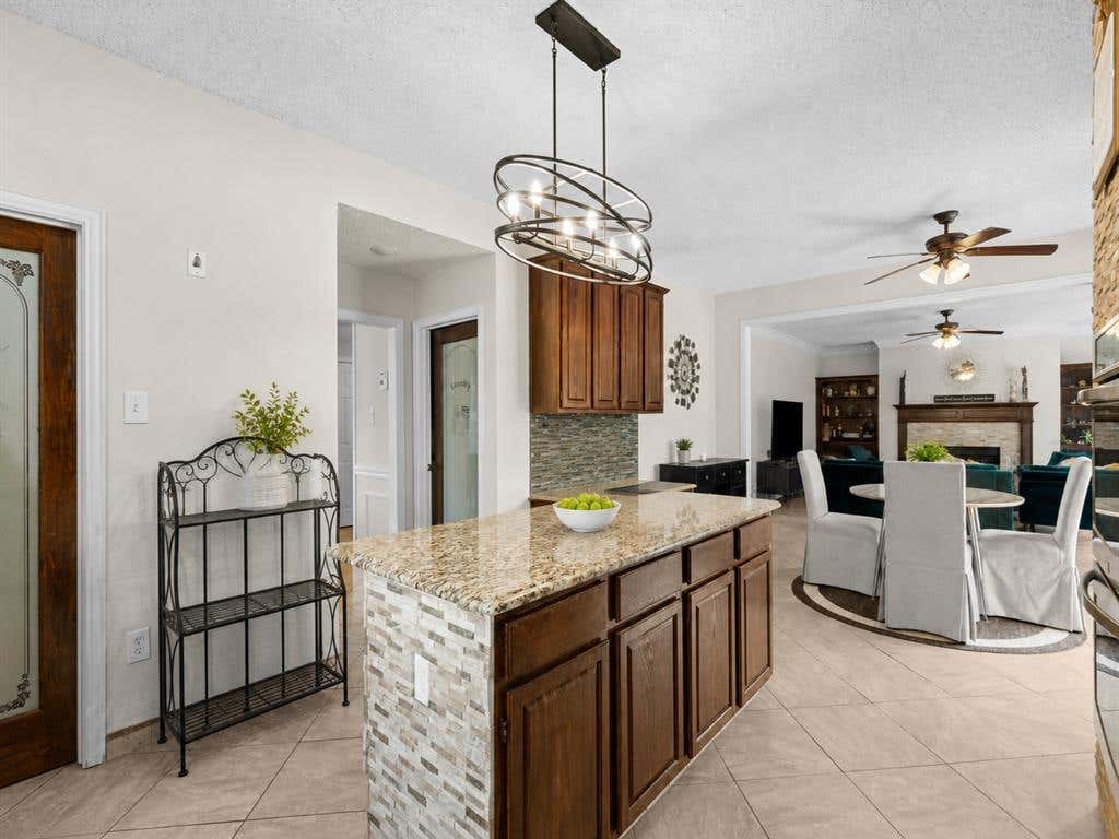 Photo of 2504 Hackberry Place, Plano, TX 75025 (MLS # 21349583)