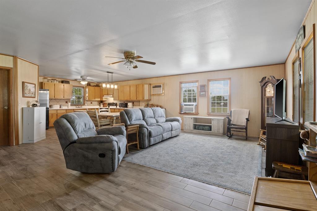 196 County Road 1309