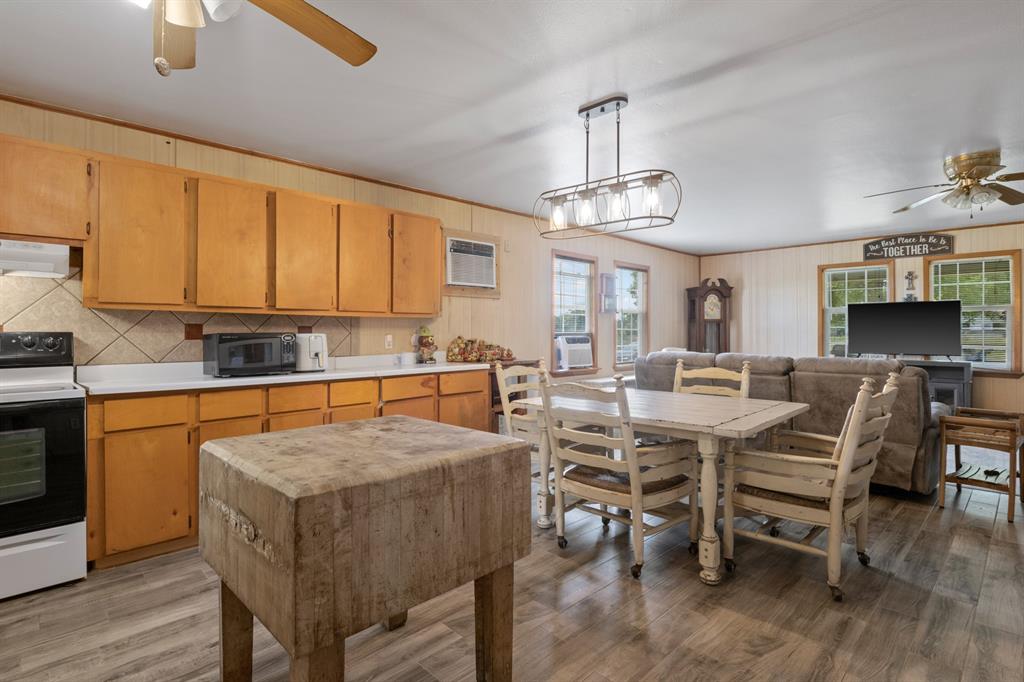 196 County Road 1309