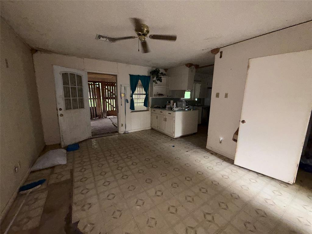 120 E Dawn Drive