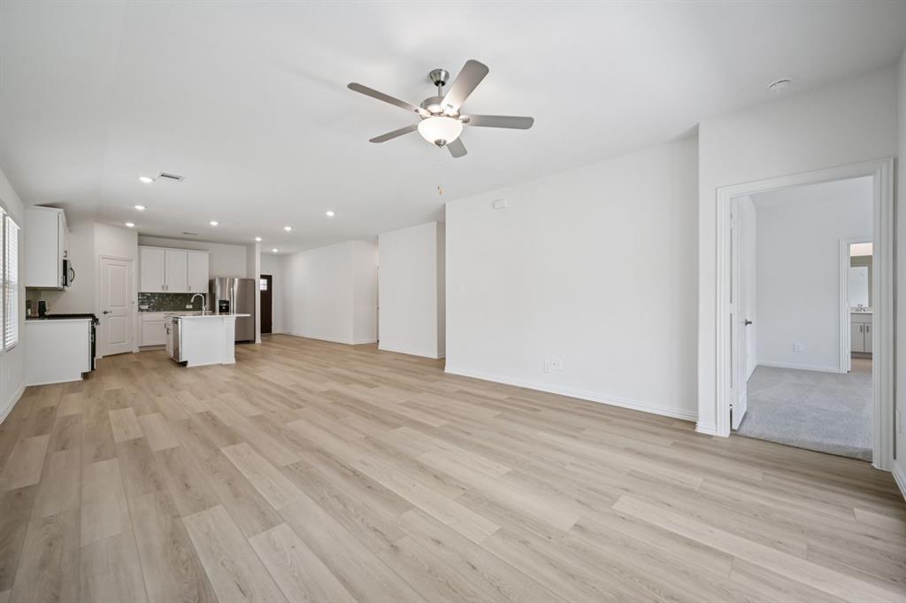 Lakehaven - Residential