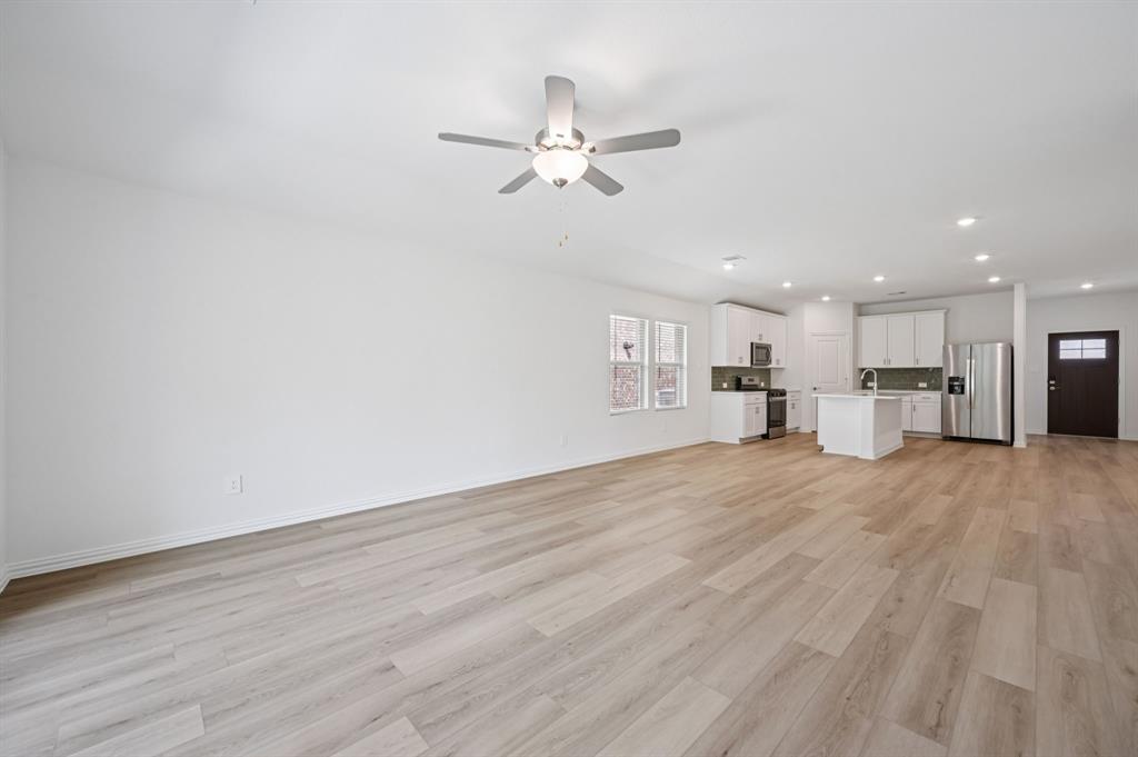 Lakehaven - Residential