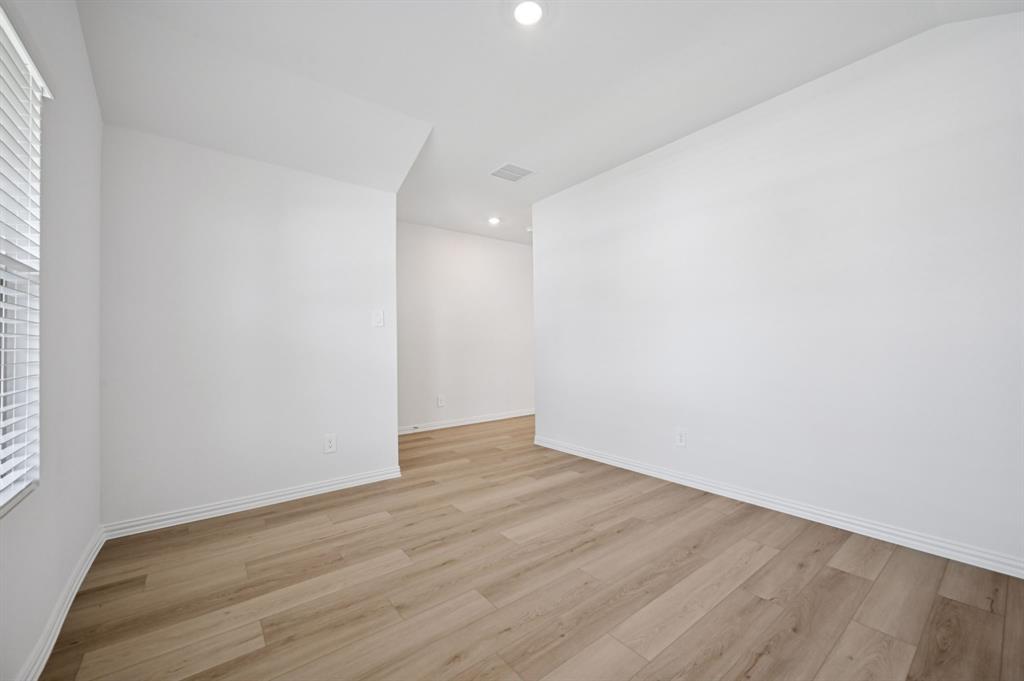 Lakehaven - Residential