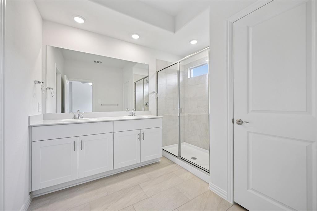 Lakehaven - Residential